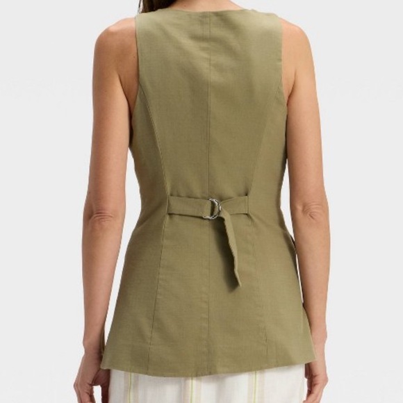 A New Day Linen Vest Top in Olive - Picture 2 of 6